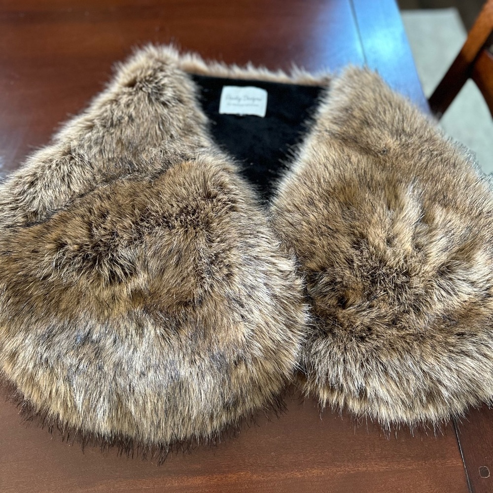 Brown faux fur wrap, size small